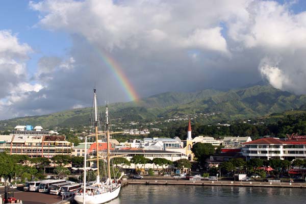 Tahiti Port Rainbow 2